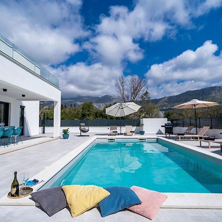 Villa Invigo - Brand New Private Pool Villa ムリニ エクステリア 写真