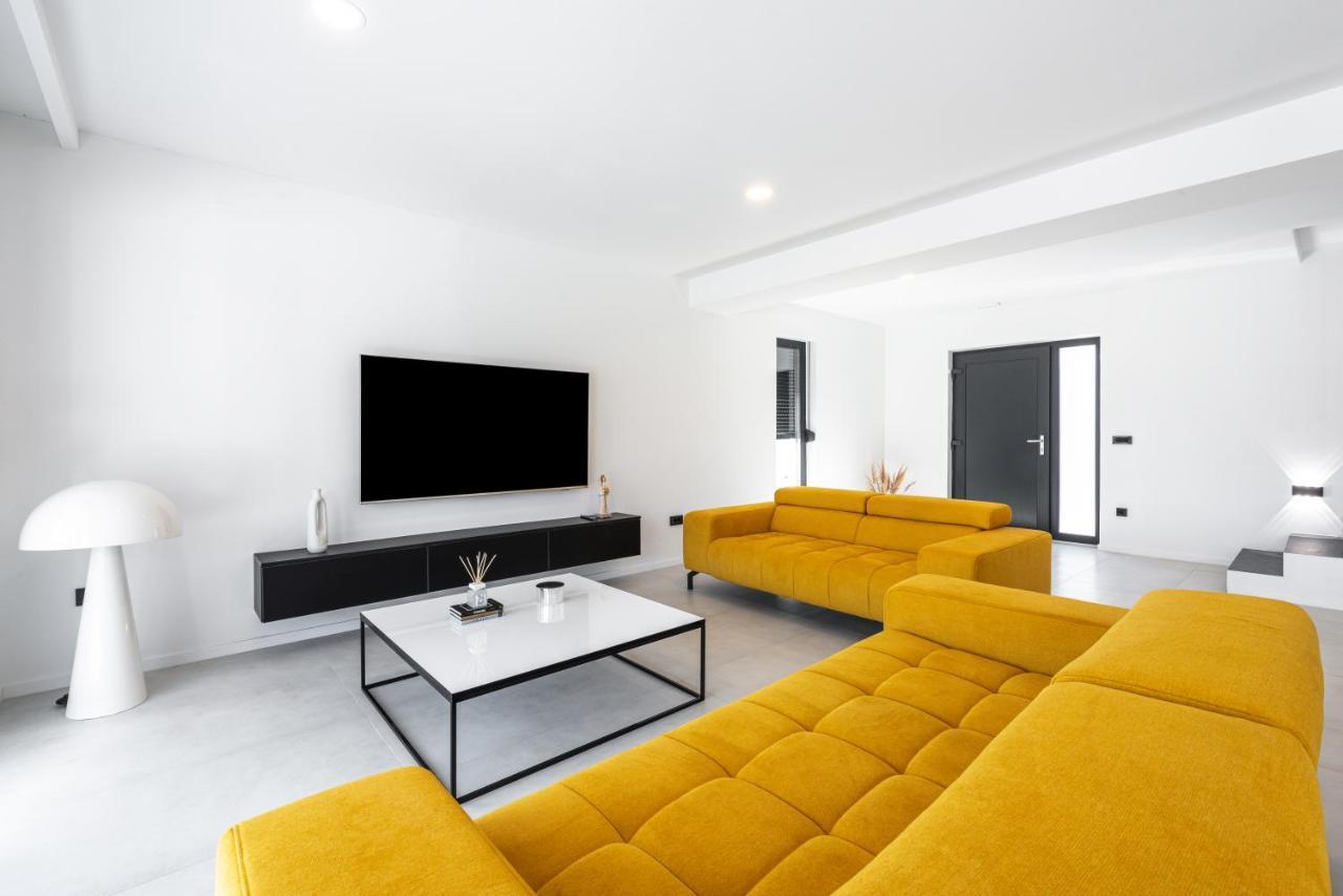 Villa Invigo - Brand New Private Pool Villa ムリニ エクステリア 写真