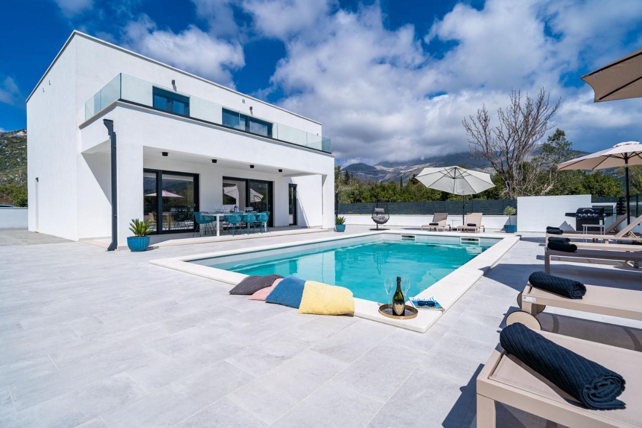Villa Invigo - Brand New Private Pool Villa ムリニ エクステリア 写真